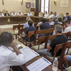 Los directores de los equipos que participarán en la XXXIX Vuelta a Burgos asistieron ayer a una reunión técnica en la Diputación Provincial.-Santi Otero