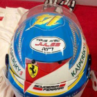 El casco que Fernando Alonso llevará en el GP de Rusia, con el mensaje de apoyo a Jules Bianchi.-Foto: TWITTER