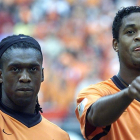 Clarence Seedorf y Patrick Kuivert son los nuevos seleccionadores de Camérun, nombramiento que ha sido anunciado este sábado por Pierre Ismaël Bidoung Kpwatt, el ministro de Deportes del país africano. Los dos técnicos holandeses, viejos amigos desde la a-FRED ERNST