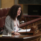La diputada de Unidos Podemos Sofía Castañón, durante el pleno del Congreso del pasado jueves en el que lució la camiseta.-/ JMA (EFE / ZIPI)