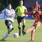 El Burgos Promesas Caja Rural sacó un empate de El Mancho.-RAÚL OCHOA