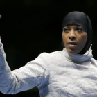 Ibtihaj Muhammad, momentos antes de uno de sus combates en Río, este lunes.-REUTERS / ISSEI KATO