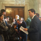 Los concejales del PSOE, Ciudadanos, Imagina y Silvia Álvarez de Eulate abandonaron el salón de plenos cuando Fernando Gómez tomó la palabra.-ECB