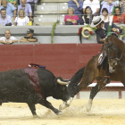 Diego Ventura toreando sobre Nazarí frente al primer toro de la tarde de ayer.-SANTI OTERO