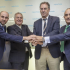 Fuentes (P. Hombre), Conde (F. Cajacírculo), Benavente (FAE) y Hernández (Ibercaja) renovaron ayer el acuerdo.-S. OTERO