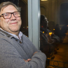 El sacerdote Joaquín Sánchez en un momento previo a la conferencia.-ISRAEL L. MURILLO