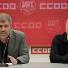 Unai Sordo (izquierda) y Pepe Álvarez (derecha), presiden la reunión de las ejecutivas de CCOO y UGT, celebrada hoy.-/ JOSE LUIS ROCA