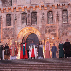 Imagen de la representación de la obra a las puertas del Monasterio de San Salvador.-G.G.