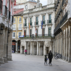 Perspectiva del Ayuntamiento de Burgos desde la calle Sombrerería. RAÚL G. OCHOA