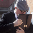 José Manuel Villarejo, tras declarar en el juzgado de Estepona, en el 2016.-JORGE ZAPATA (EFE)