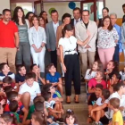La reina Letizia asiste a la apertura del curso escolar en un colegio de Torrejoncillo (Cáceres).-EUROPA PRESS