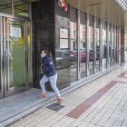 Las tres oficinas de empleo de la ciudad de Burgos suman 13.327 parados. ISRAEL L. MURILLO