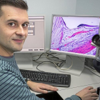 Iván Fernández, investigador del Grupo de Retina, en las instalaciones del IOBA.-PHOTOGENIC