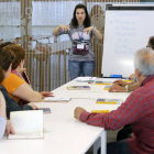 El club de lectura para sordos es pionero en toda España y continúa celebrándose este año.-Raúl Ochoa