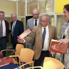 Sonia Serna, el académico José Antonio Pascual, José Antonio Fernández Flórez, el diputado Luis Jorge del Barco, Gonzalo Santonja y Josefa García Cirac, ayer en la presentación.-Raúl Ochoa
