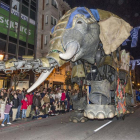 Un espectacular elefante articulado llamó la atención de todos los asistentes.-ISRAEL L. MURILLO
