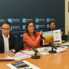 (IaD) El alcalde de Palencia, Alfonso Polanco, la presidenta de la Diputación y del Consorcio Provincial de Residuos, Ángeles Armisén, el gerente de Marketing de Ecoembes, Jaime Meléndez y la gerente del Consorcio, Mercedes Cófreces, presentan una nueva c-Ical