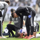 Grego se lamenta en el suelo tras lesionarse en el partido ante el Levante. LALIGA