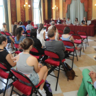 El público se sumó al coloquio protagonizado por profesionales del sector de la danza en el Salón Rojo.-Israel L. Murillo