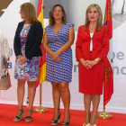 La secretaria de Innovación y Ciencia (izq) y la consejera de Agricultura (segunda por la dcha) apoyaron la candidatura.-L.V.