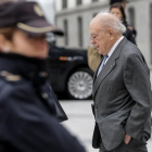 El expresident de la Generalitat Jordi Pujol a su llegada a la sede de la Audiencia Nacional para declarar ante el juez José de la Mata por un delito de blanqueo en relación a la fortuna que el clan familiar acumulaba en cuentas de Andorra.-Emilio Naranjo