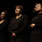 Carolina García, Mavi Gutiérrez y Marian Pérez encarnan a Carmen Sotillo.-Juan Carlos Gallego.