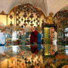 Imagen de la Bóveda Verde, cámara del tesoro del Palacio Real de Sajonia, donde ha tenido lugar el robo de varios diamantes.-RALF HIRSCHBERGER (EFE)