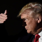 El presidente de Estados Unidos, Donald Trump. durante una rueda de prensa en la Casa Blanca. este sábado.-OLIVIER DOULIERY (AFP)