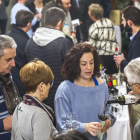 Asistentes de todas las edades se dieron cita ayer en hotel Rice para conocer en primicia los nuevos vinos de la Denominación.-ISRAEL L. MURILLO
