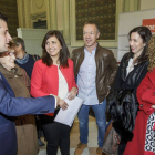 Luis Tudanca y Esther Peña durante el Comité Provincial del partido socialista, ayer en el Teatro Principal.-SANTI OTERO