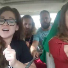 Un vídeo recoge el accidente de Sarah Green, una joven estadounidense, y sus amigos en coche, y grabado con el móvil y el palo de selfi.-