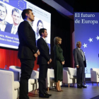Manuel Valls en el acto de Ciutadans que ha contado también con la presencia de Mario Vargas Llosa.-ALBERT BERTRAN