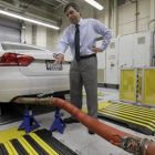 Control de emisiones de un Volkswagen en California.-AP PHOTO / NICK UT
