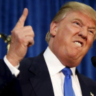 Donald Trump, en uno de sus gestos más característicos y parodiables.-REUTERS / DOMINICK REUTER