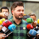 ERC mantiene la incógnita sobre el sentido del voto en la investidura. En la imagen, Gabriel Rufián.-GERARD ARTIGAS