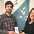 Entrega del iPhone 6s a javier Martín, de palacios de la Sierra.-ECB