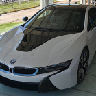 El BMW 1.8 en el stand  que la marca instaló en la última edición de la XIII Feria del Automóvil de Lerma, a principios de mayo.-HÉCTOR FUSTEL