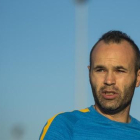 Iniesta, en el entrenamiento en la Ciutat Esportiva del Barça-JORDI COTRINA