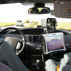 Imagen de un control móvil de velocidad de la Guardia Civil de Tráfico.-ISRAEL L. MURILLO