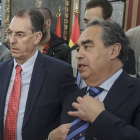 Miguel Ángel Benavente y Fernando Andrés, presidente y patrón del CB Tizona.-SANTI OTERO