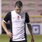 Jonatan Valle durante un choque en El Plantío.-SANTI OTERO