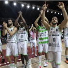 Los jugadores del Dinamo Sassari celebran una victoria. FIBA