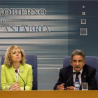 Díaz Tezanos y M.A.Revilla, vicepresidenta y presidente de Cantabria-ROMAN G.AGUILERA