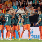 Los jugadores del Ajax celebran uno de los goles.-EFE / KAI FOSTERLING