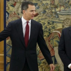El diputado Pedro Quevedo, de Nuevas Canarias, este miércoles en el Palacio de la Zarzuela.-EFE
