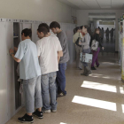 Un grupo de alumnos en la Facultad de Ciencias de la Universidad de Burgos.-ISRAEL L. MURILLO