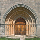 Portada de la iglesia Santiago Apóstol de Villamorón, incluida en el proyecto ‘Esculpidos por el Regañón’.-ECB