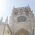 El equipo Astana en el improvisado podio a los pies de la Catedral.-