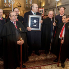 José María Peña, exalcalde de Burgos, recibe el 'Tito de Oro'.-SANTI OTERO