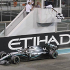 Lewis Hamilton (Mercedes) gana el GP de Abu Dabi, última cita del Mundial de Fórmula 1.-AP / KAMRAN JEBREILI